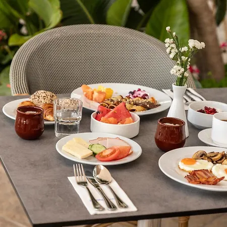 Hotel Louis Paphos Breeze