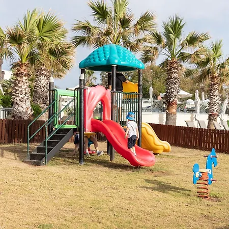 Hotel Louis Paphos Breeze
