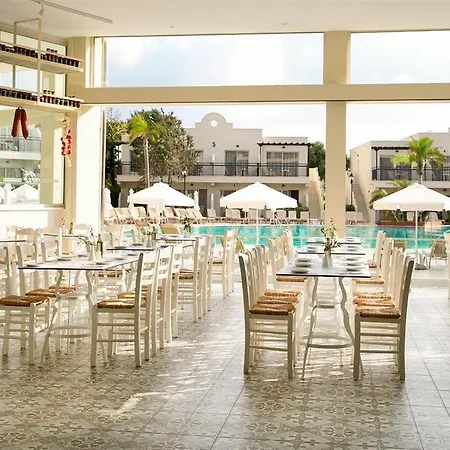 Louis Paphos Breeze 4* Klorakas
