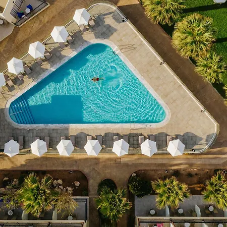 Louis Paphos Breeze Отель 4*