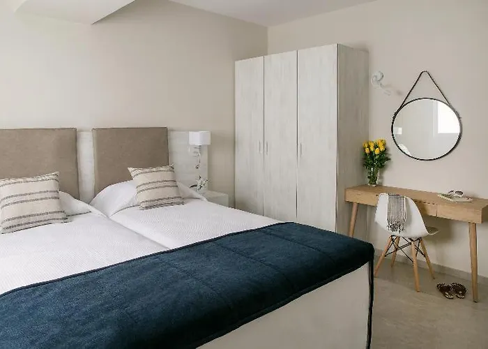 Louis Paphos Breeze Отель