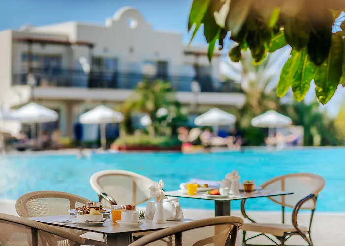 Louis Paphos Breeze 4*