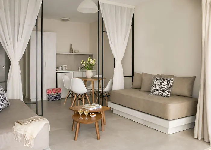 Отель Louis Paphos Breeze 4*