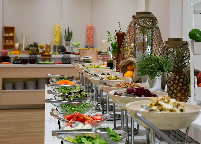 Louis Paphos Breeze Отель Хлоракас