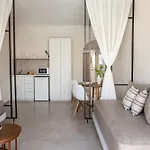 Louis Paphos Breeze מלון 4*