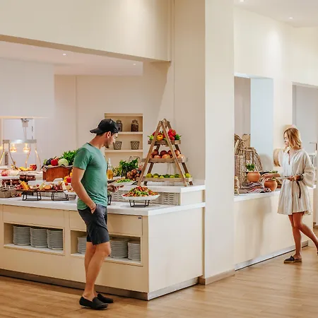 Hotel Louis Paphos Breeze