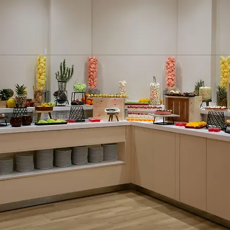 Hotel Louis Paphos Breeze