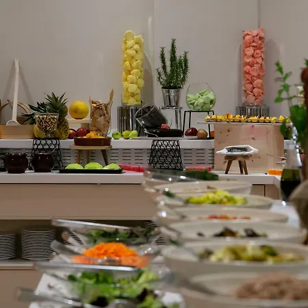 Louis Paphos Breeze 4* Klorakas