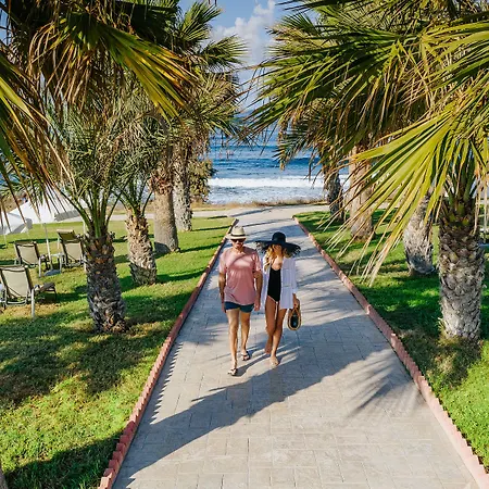 Hotel Louis Paphos Breeze