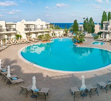 Louis Paphos Breeze