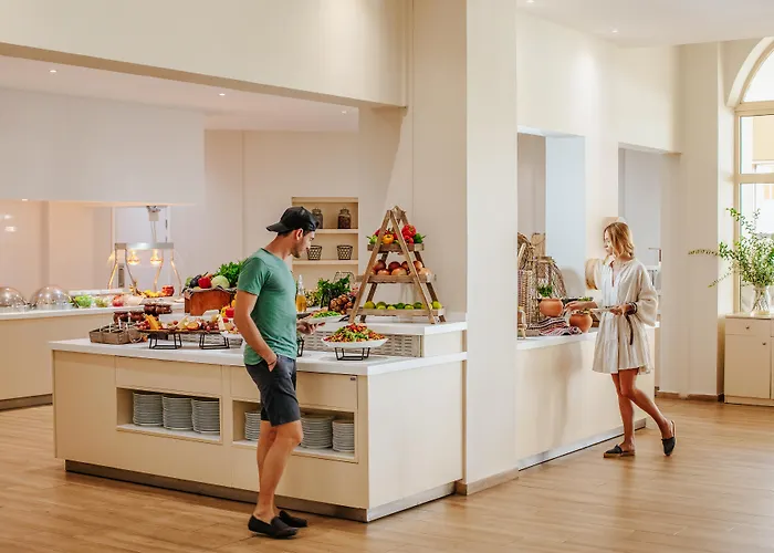 Hotel Louis Paphos Breeze