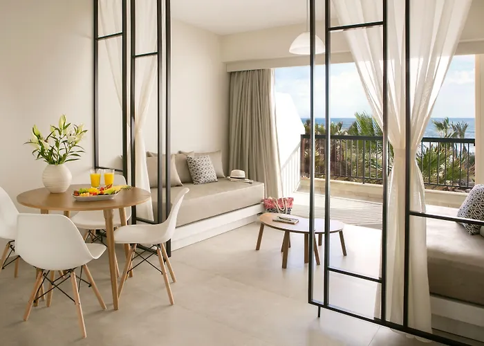 Louis Paphos Breeze 4* Klorakas