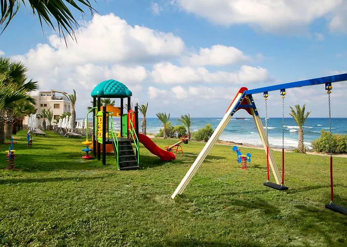 Louis Paphos Breeze 4*