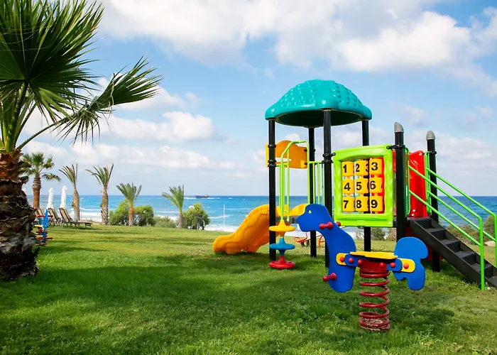 Louis Paphos Breeze 4*