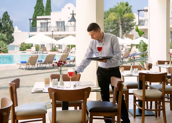 Louis Paphos Breeze 4*