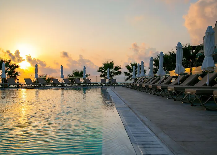 Louis Paphos Breeze 4*