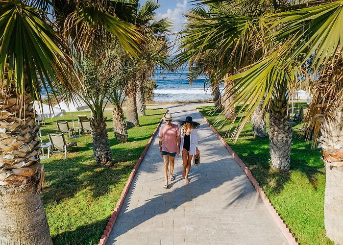 Hotel Louis Paphos Breeze