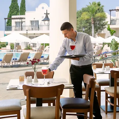 Louis Paphos Breeze 4* Klorakas